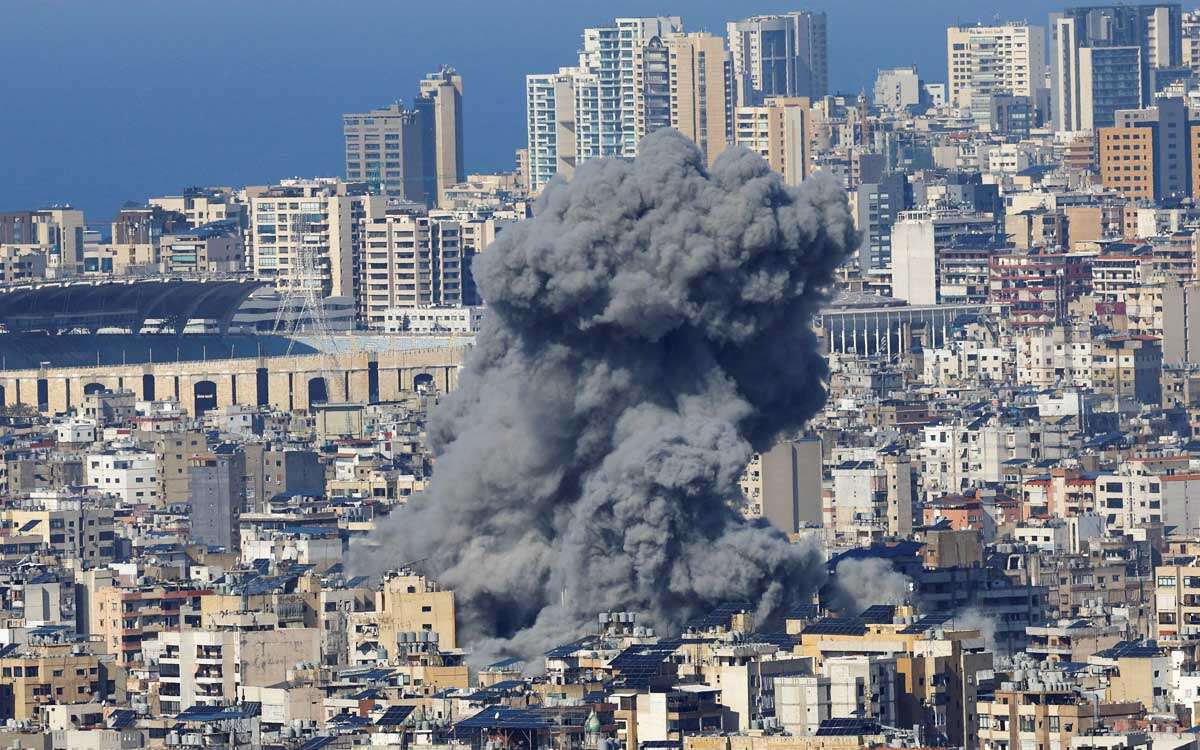 Israel bombardea Beirut tras ordenar la evacuación del sur de la capital libanesa