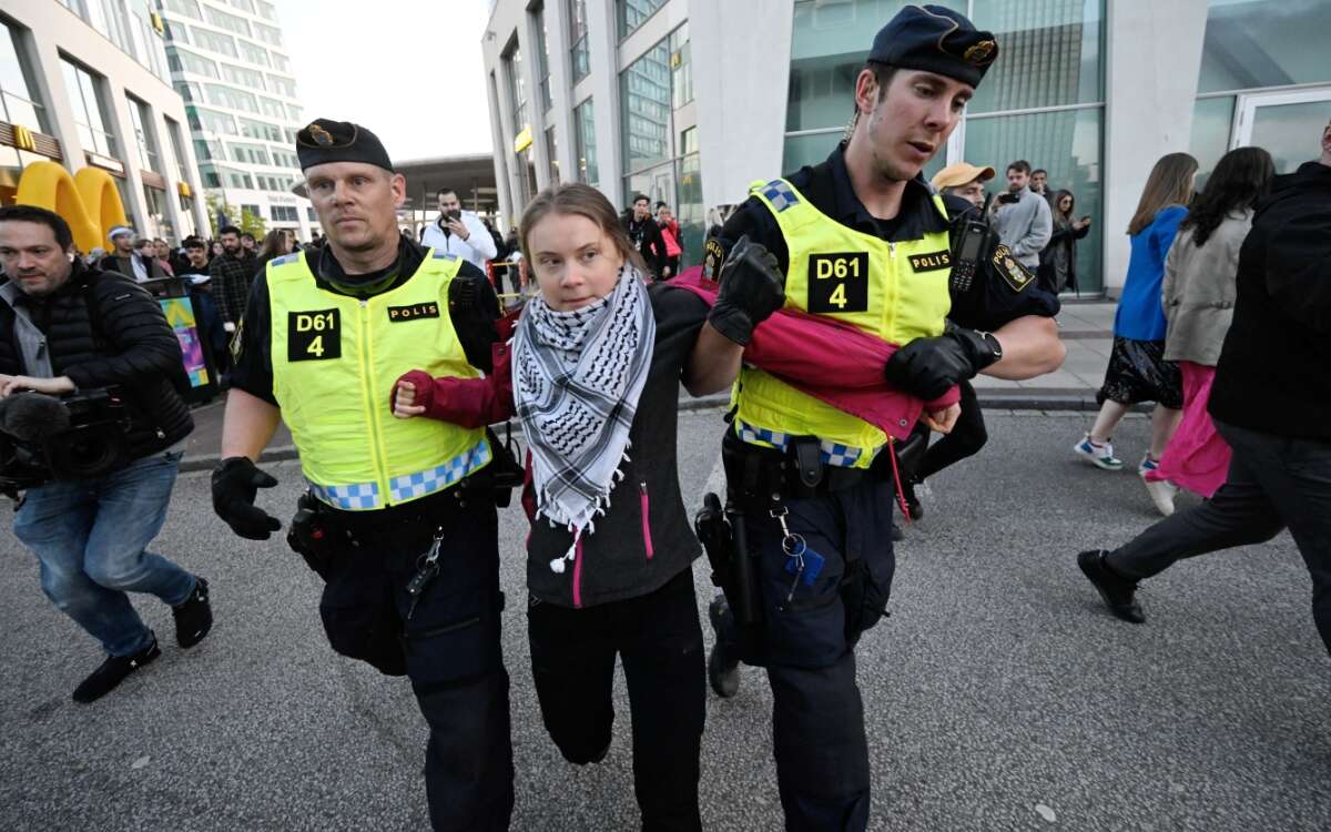 Videos | Greta Thunberg es detenida durante protestas contra la presencia de Israel en Eurovisión