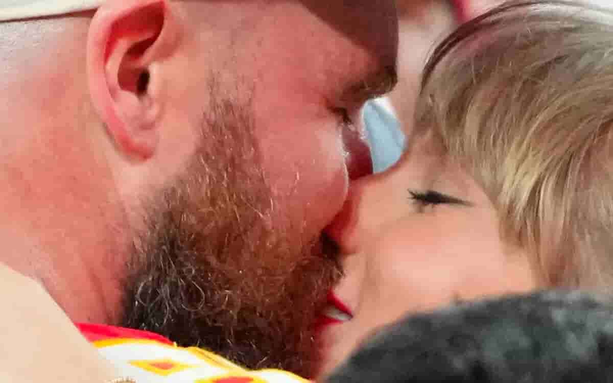 Videos | Travis Kelce llega en jet privado a Australia para ver a Taylor Swift