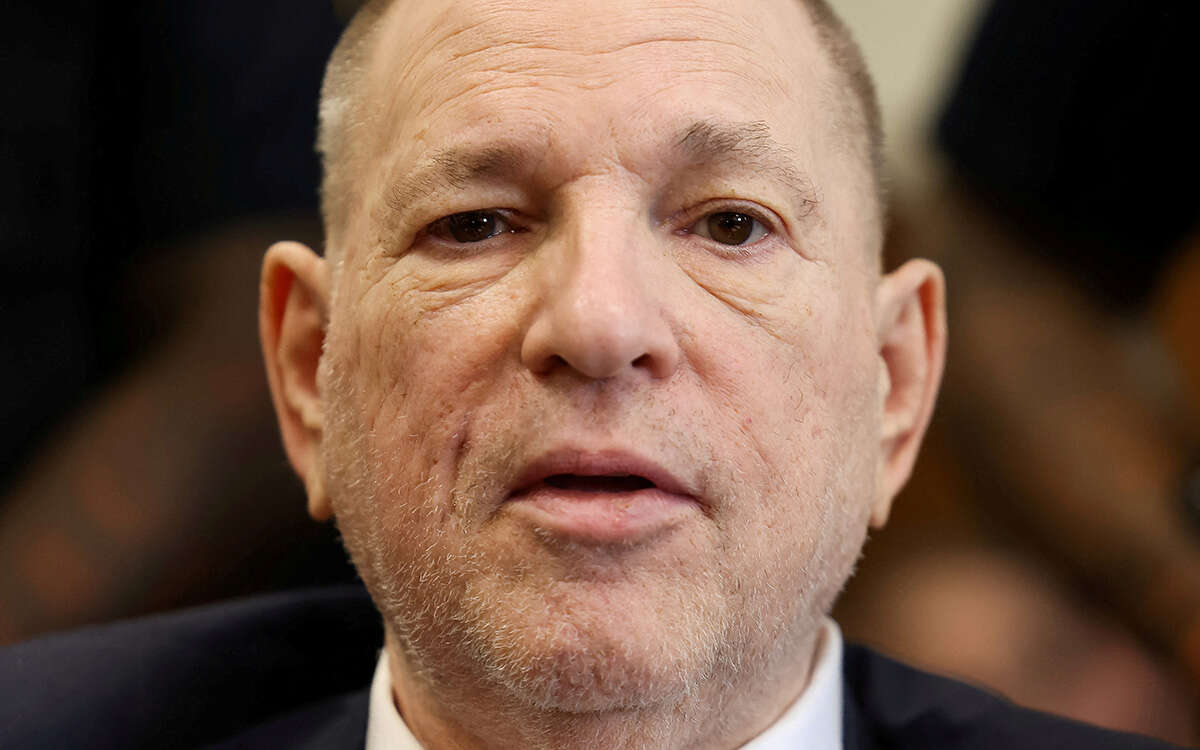 Weinstein seguirá en prisión en NY hasta que finalice su nuevo proceso por abusos