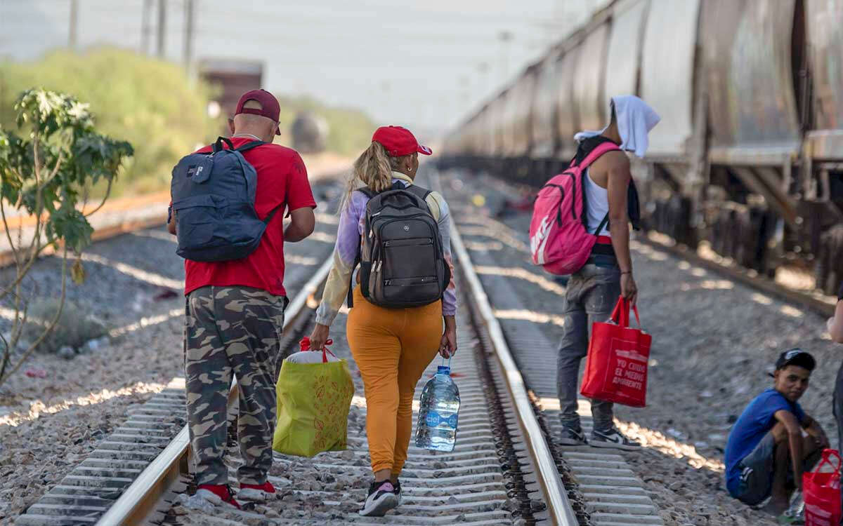 Mujer mexicana se declara culpable en EU por dirigir red de tráfico de personas