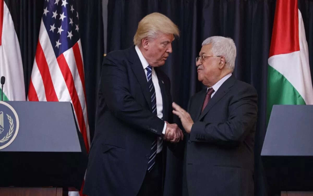 Abbas felicita a Trump y le pide trabajar para lograr la paz y seguridad para los palestinos