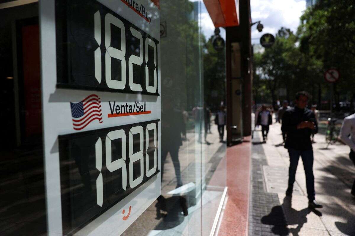 Peso mexicano registra ganancias tras cuatro jornadas de pérdidas