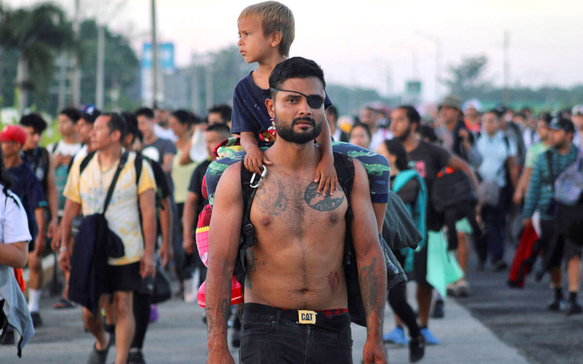 Más de 3 mil migrantes parten en nueva caravana desde la frontera sur de México