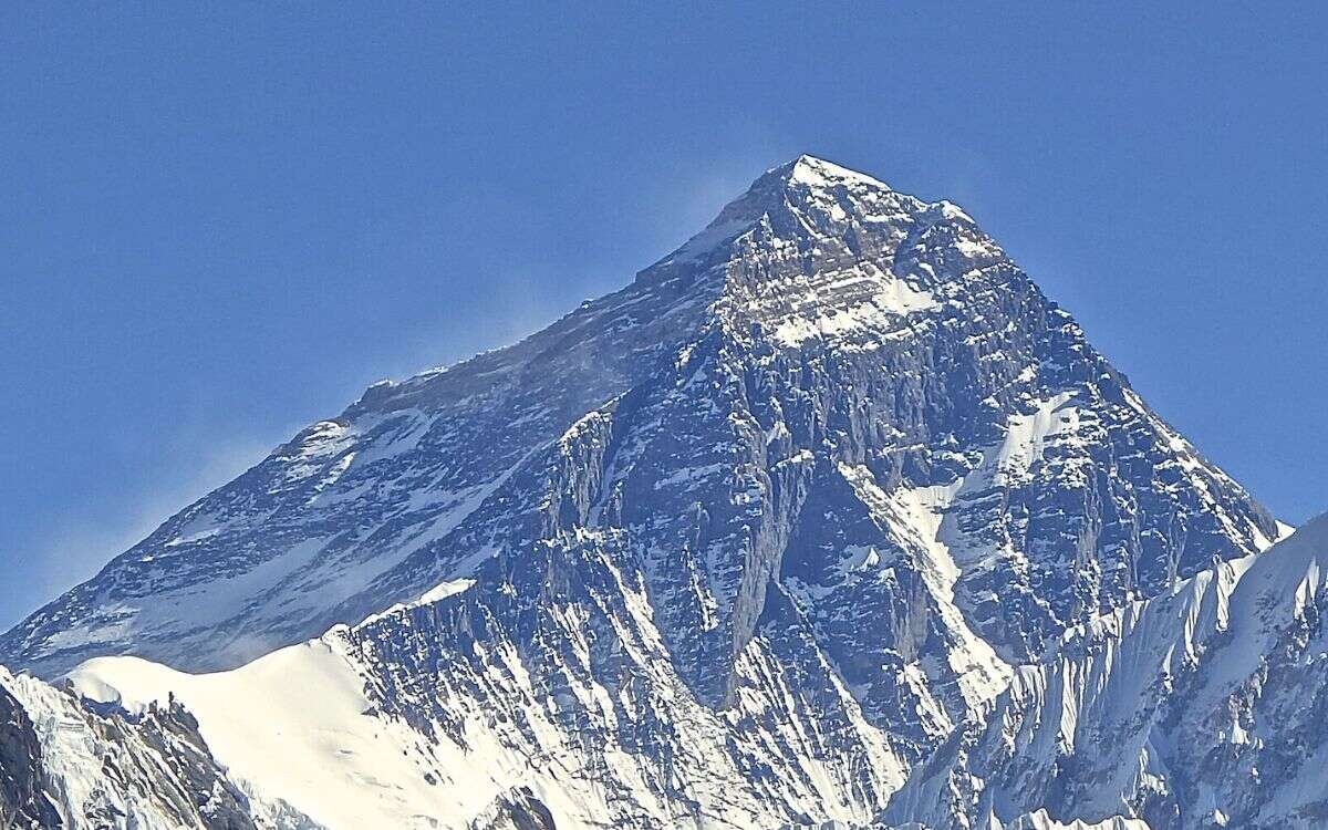 ¿En qué estado se encuentra el Monte Everest tras terremoto mortal en Tíbet?