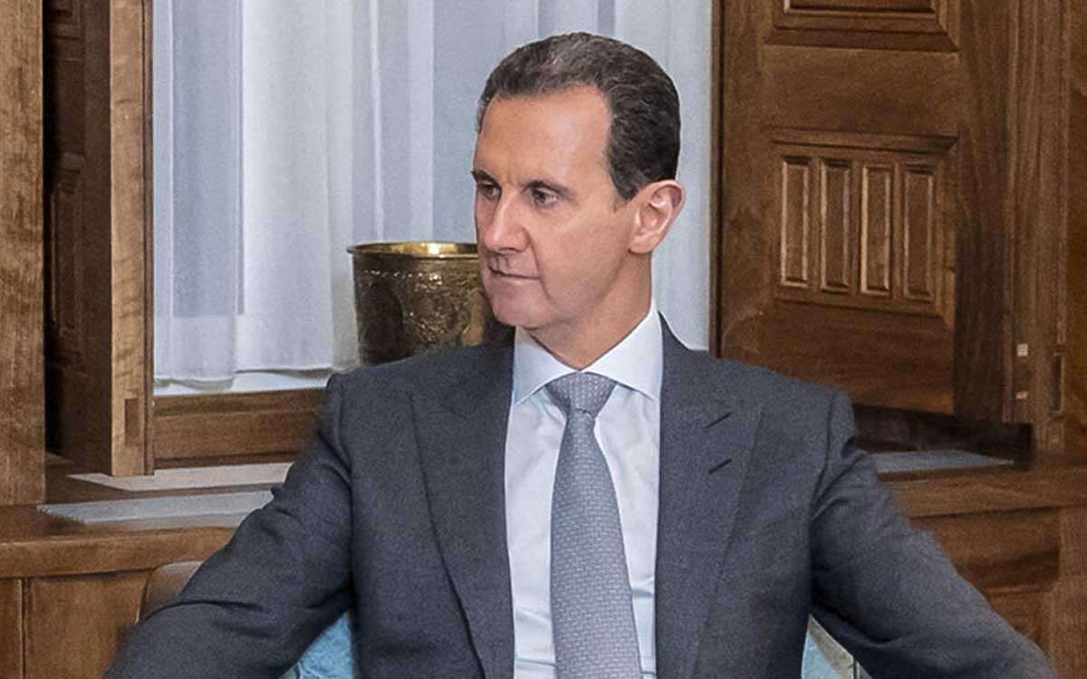 Rusia asegura que Al Assad abandonó Siria tras negociar con los rebeldes