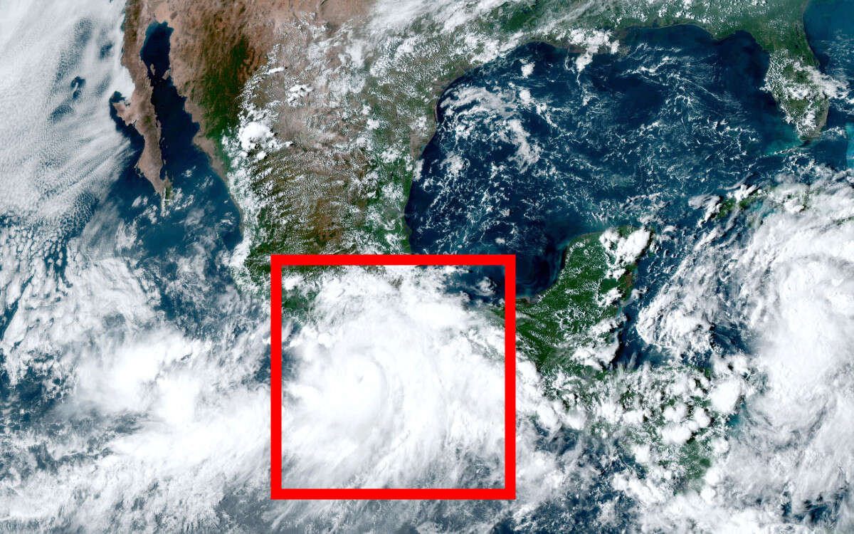 John ya es huracán categoría 2: gobierno urge a buscar refugio en zona de riesgo