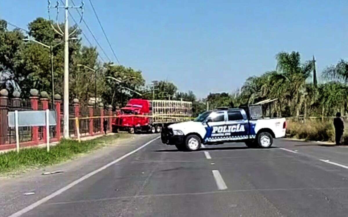 ‘Encierran’ a estudiantes en Celaya tras enfrentamiento armado fuera del campus