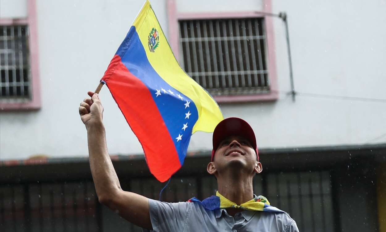 Liberan a casi 90 adolescentes presos en Venezuela durante crisis postelectoral