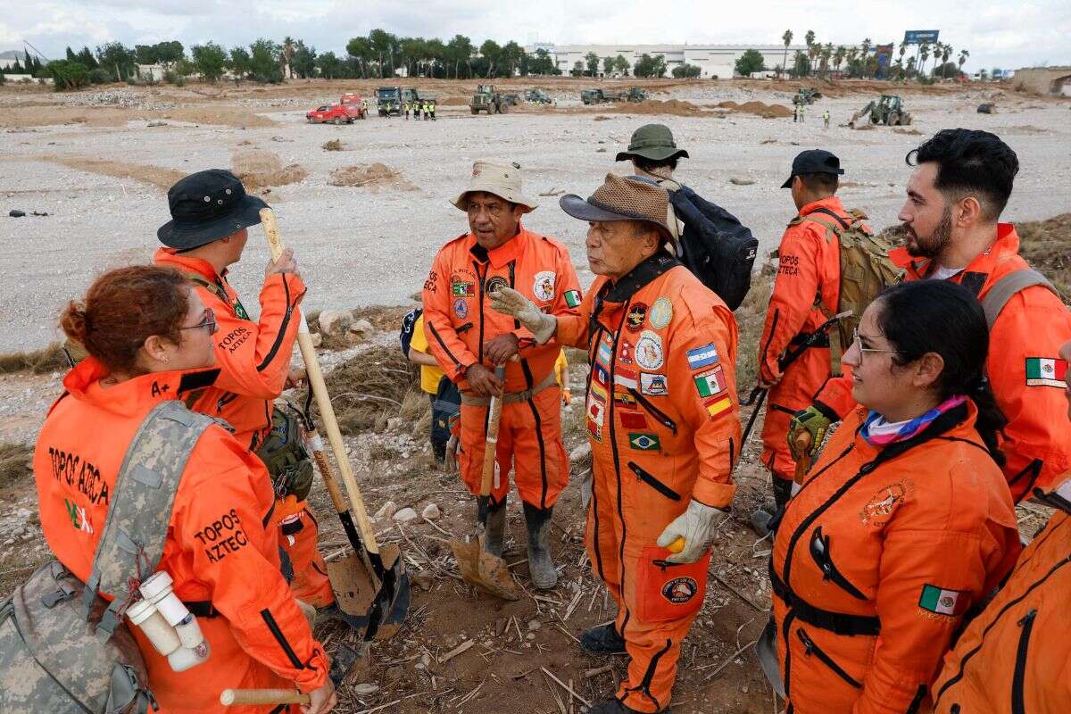 Topos Aztecas mexicanos buscan a desaparecidos por la DANA en España