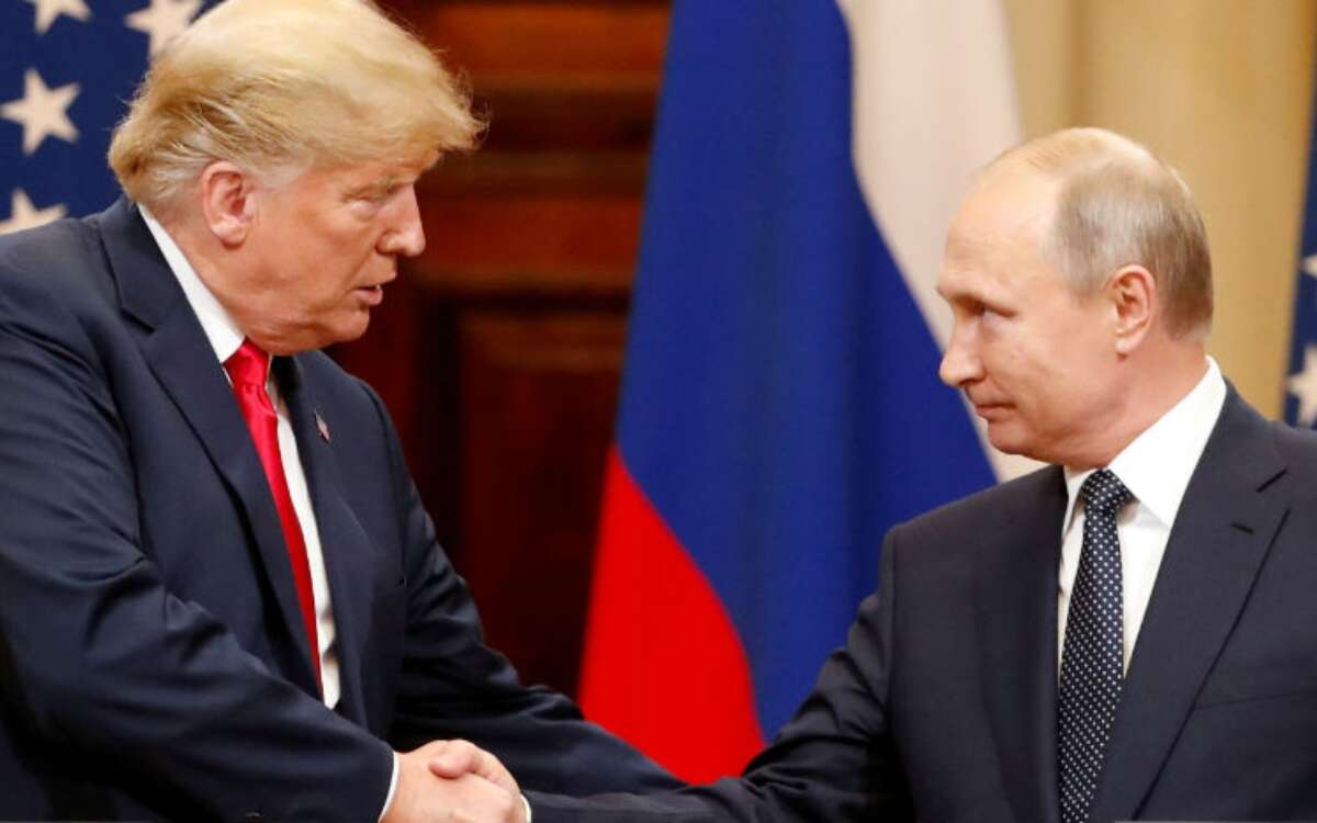 Trump aconseja a Putin no escalar la situación en Ucrania