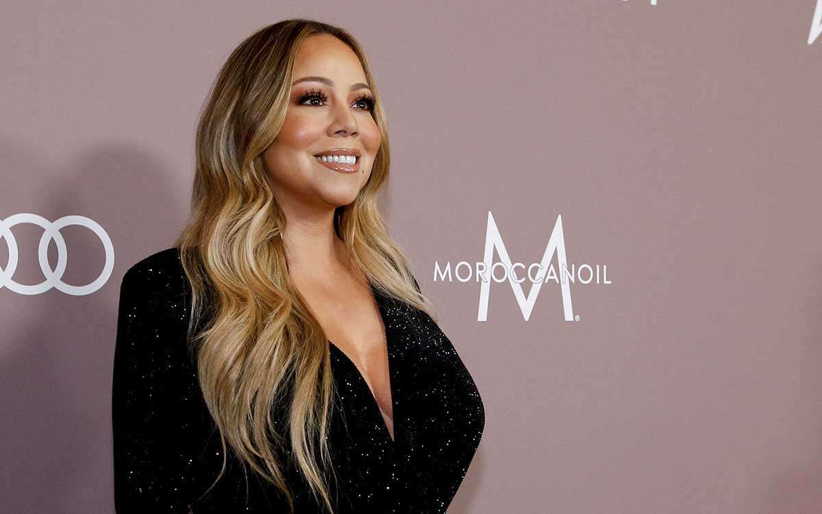 Mariah Carey cambia su tradicional video navideño y llama a votar