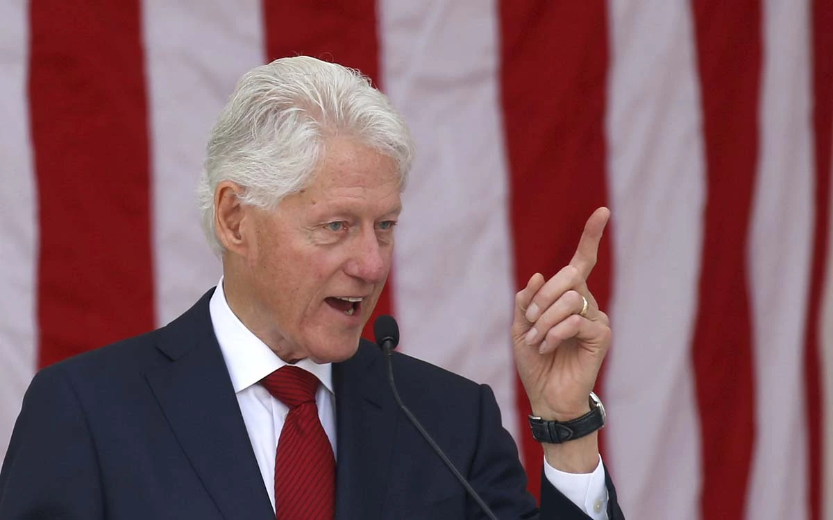 Bill Clinton también envió carta de felicitación a Epstein: WSJ