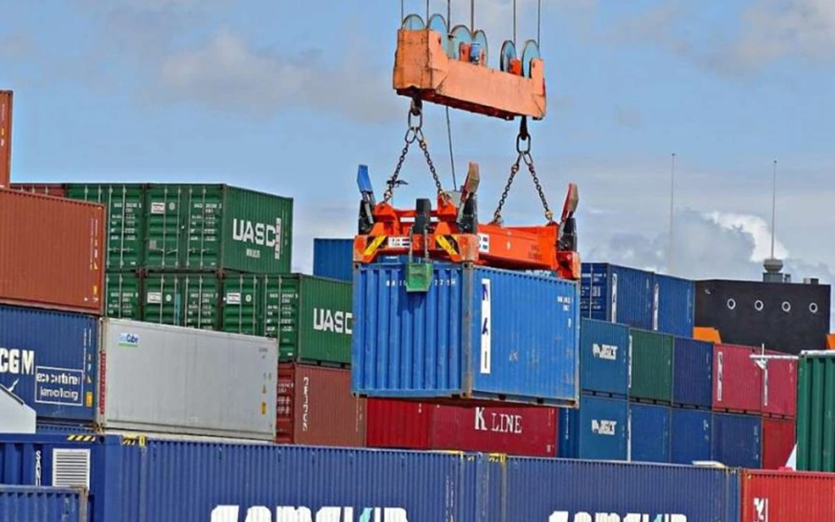 Superávit comercial de 1,029 millones de dólares en mayo | INEGI