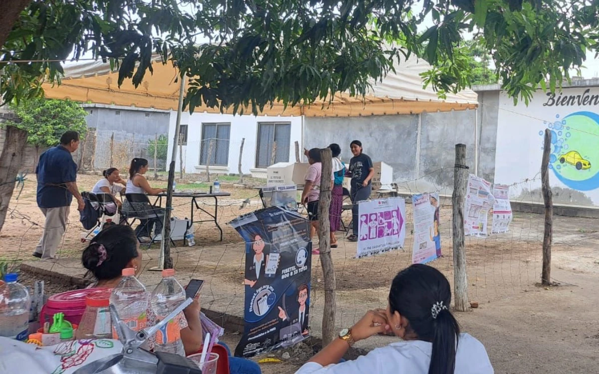 Robo de casi 2 mil boletas, uso de acordeones e incidencias menores así avanza la elección judicial en Oaxaca
