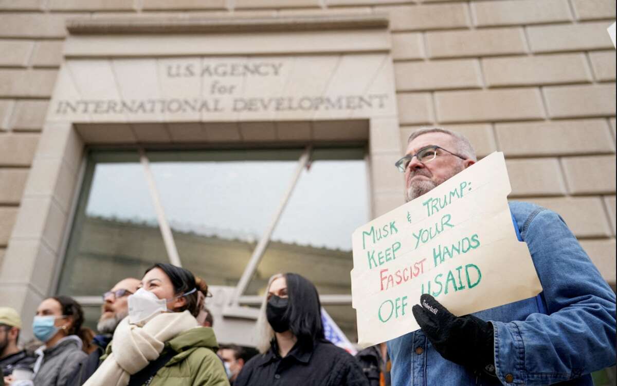 Contratistas de USAID despiden personal y se enfrentan a crisis de liquidez tras medidas de Trump