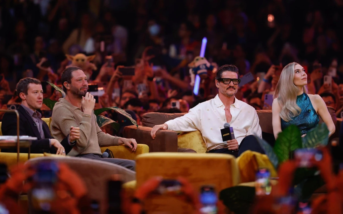 Pedro Pascal y elenco de ‘Los 4 Fantásticos: Primeros Pasos’ aparecen en CCXP 2025 en CDMX
