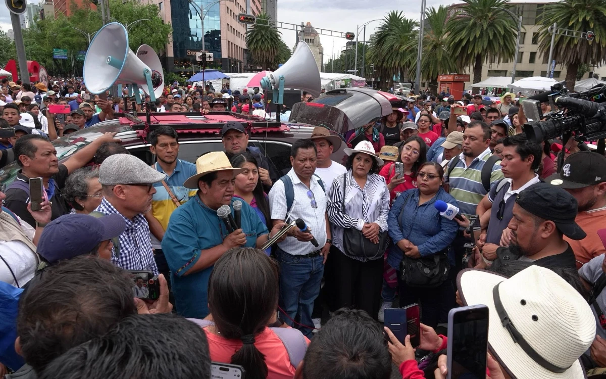 Gobierno presenta propuesta sobre pensiones a CNTE