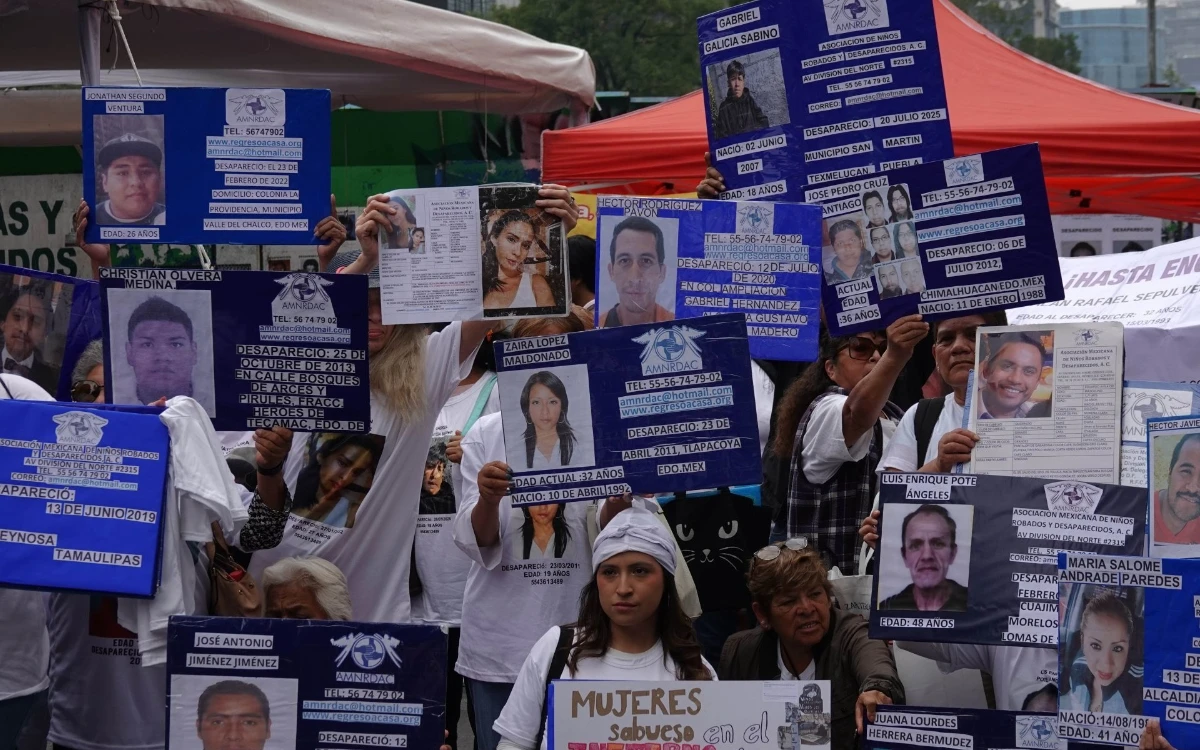 Familiares de personas desaparecidas protestan en la CDMX