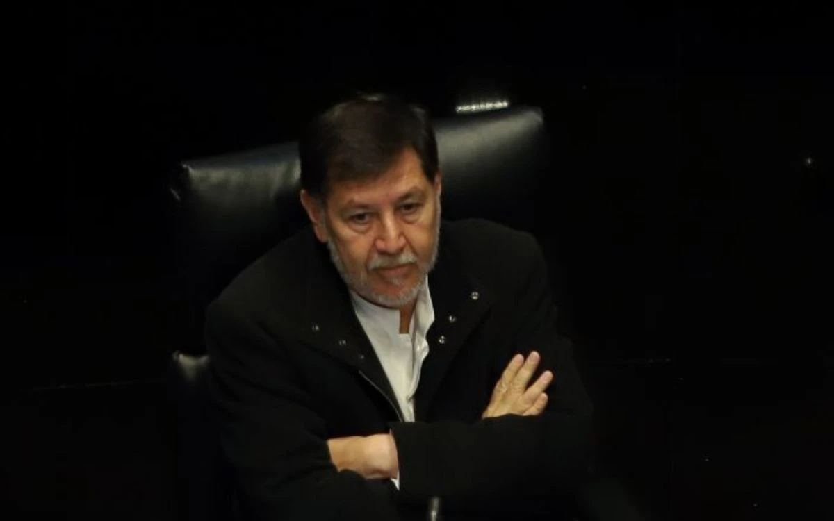 Ceci Flores, los LeBarón y más activistas exigen la renuncia de Noroña