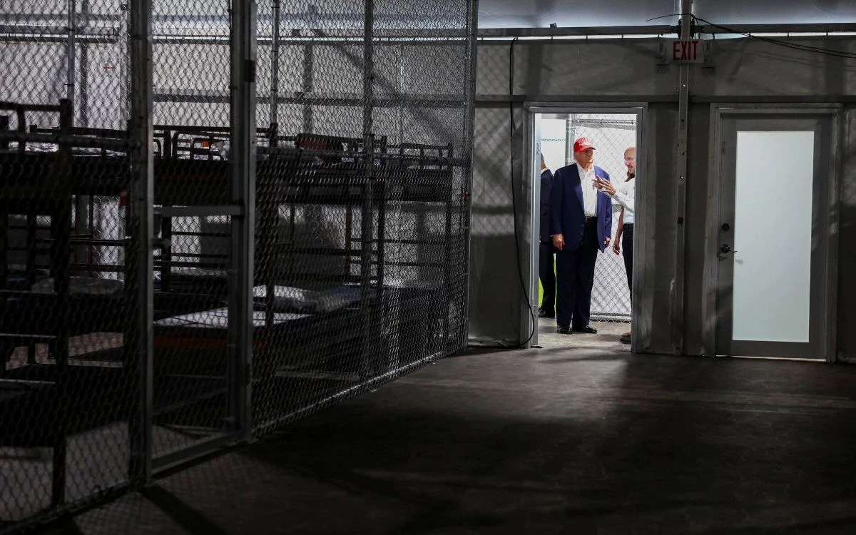 Migrantes describen el infierno dentro de ‘Alligator Alcatraz’