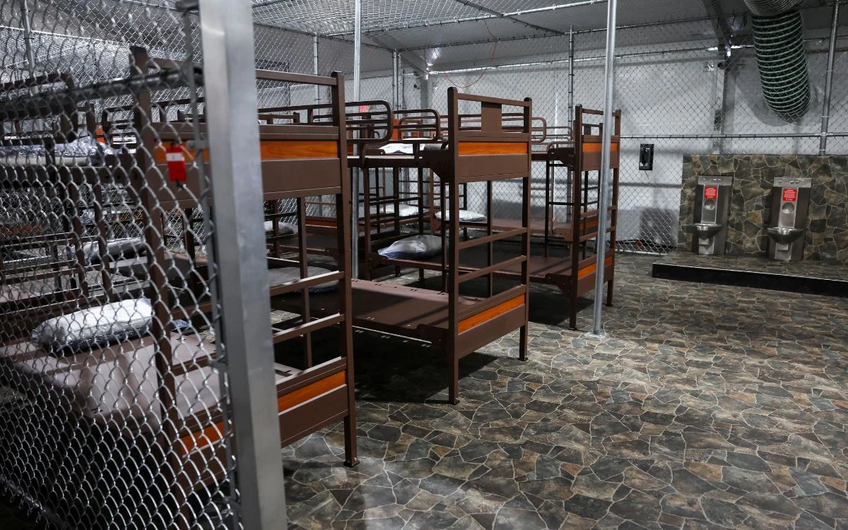 ICE apresura construir campamentos migrantes tras recibir 45 mil millones de dólares: WSJ
