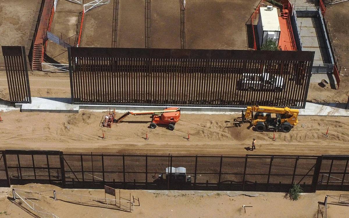 Estados Unidos construye nuevo muro secundario en la frontera con México