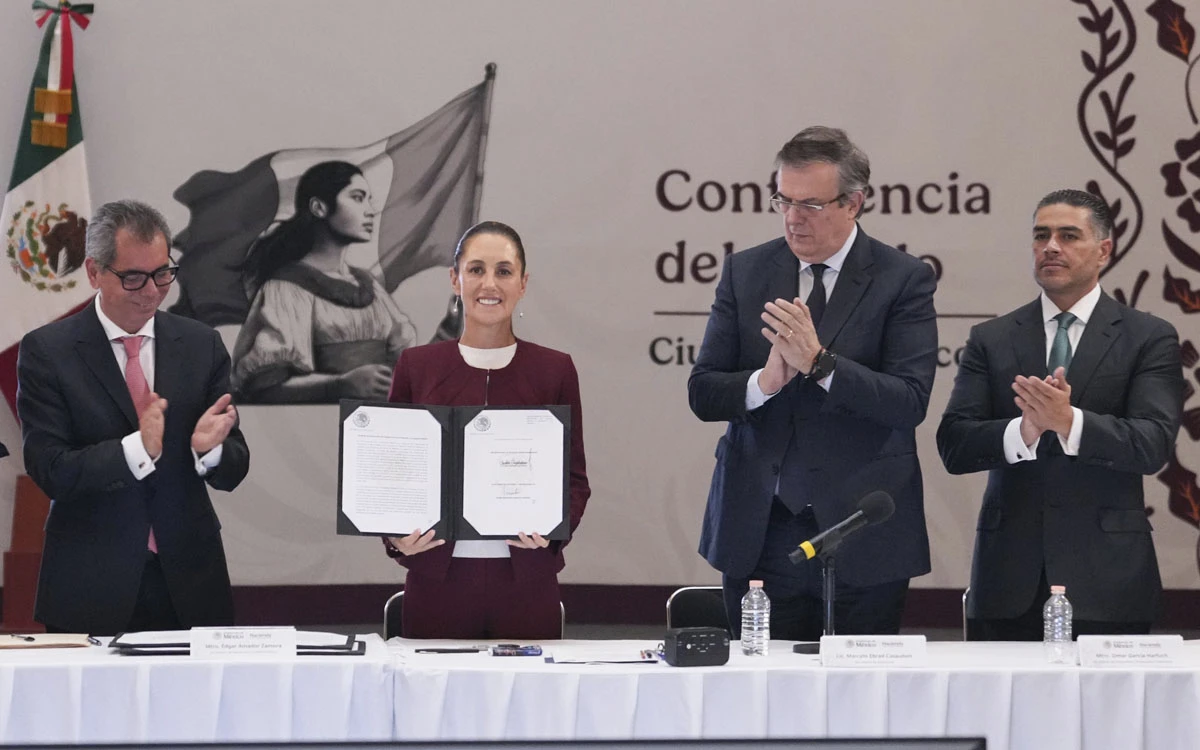 Sheinbaum y empresarios renuevan PACIC; canasta básica se mantiene en 910 pesos
