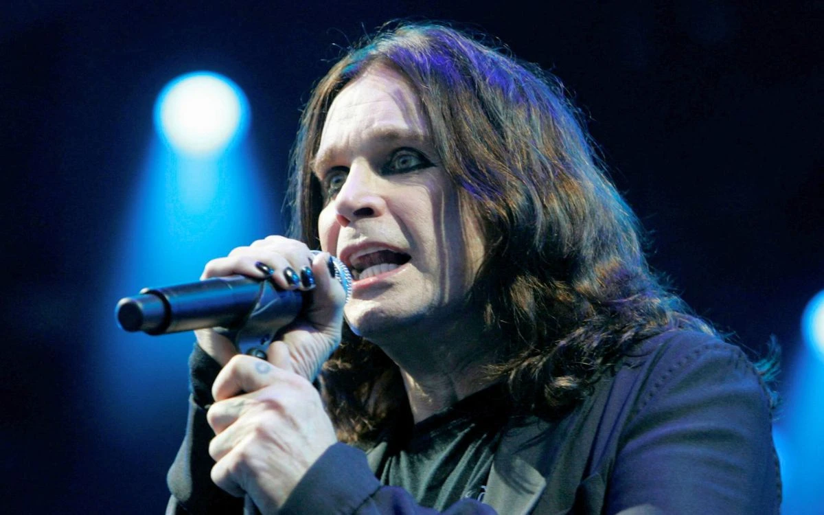 Ozzy Osbourne, legendario cantante de Black Sabbath,  fallece a los 76 años