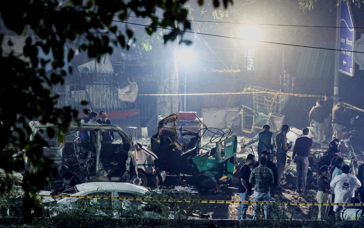 Mueren ocho personas por explosión cerca del Fuerte Rojo de Nueva Delhi, India