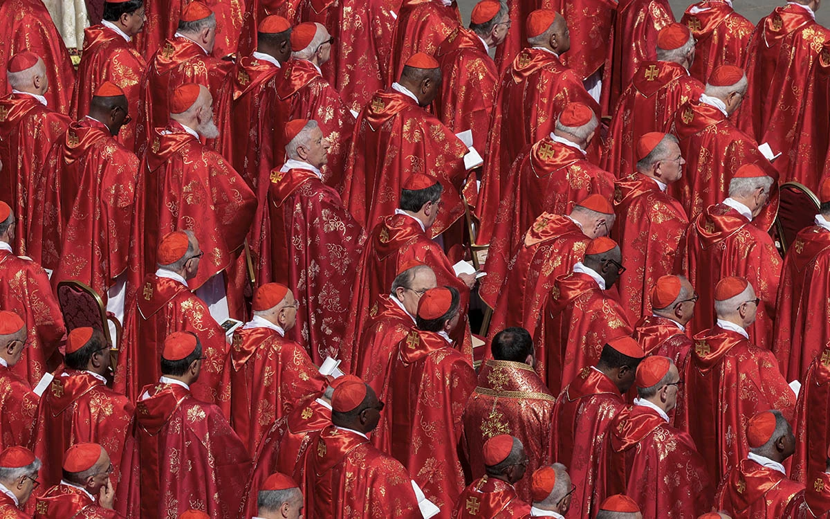 Los dos cardenales ‘papables’ acusados de encubrir abusos sexuales