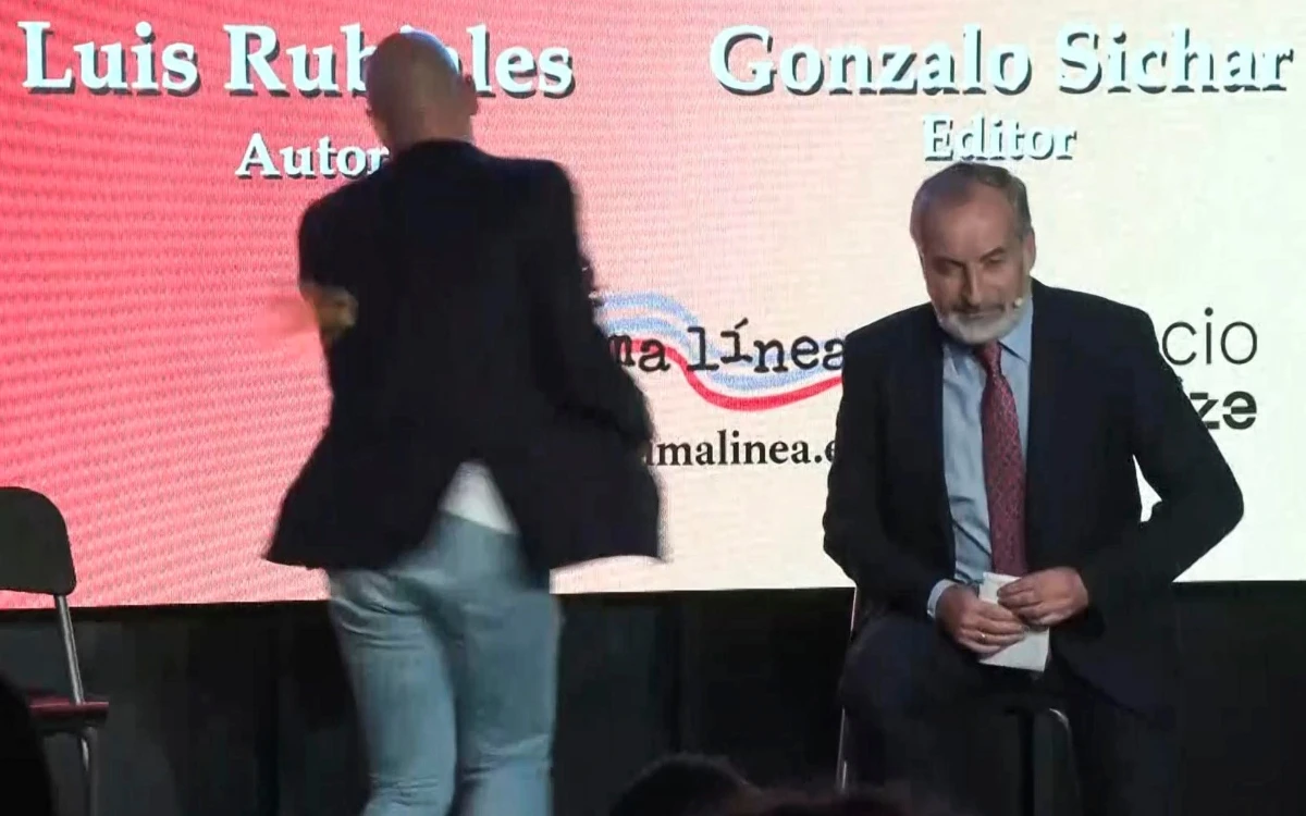 Video | Era tío de Rubiales quien le lazó huevos; ‘es una persona desequilibrada’, señala el expresidente de la RFEF