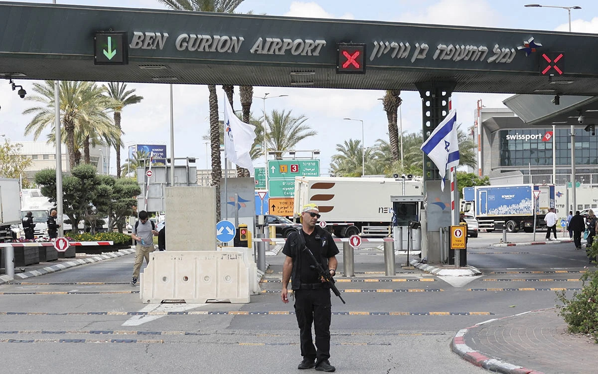 Hutíes yemeníes reivindican ataque con misil que impactó en la zona del aeropuerto de Tel Aviv
