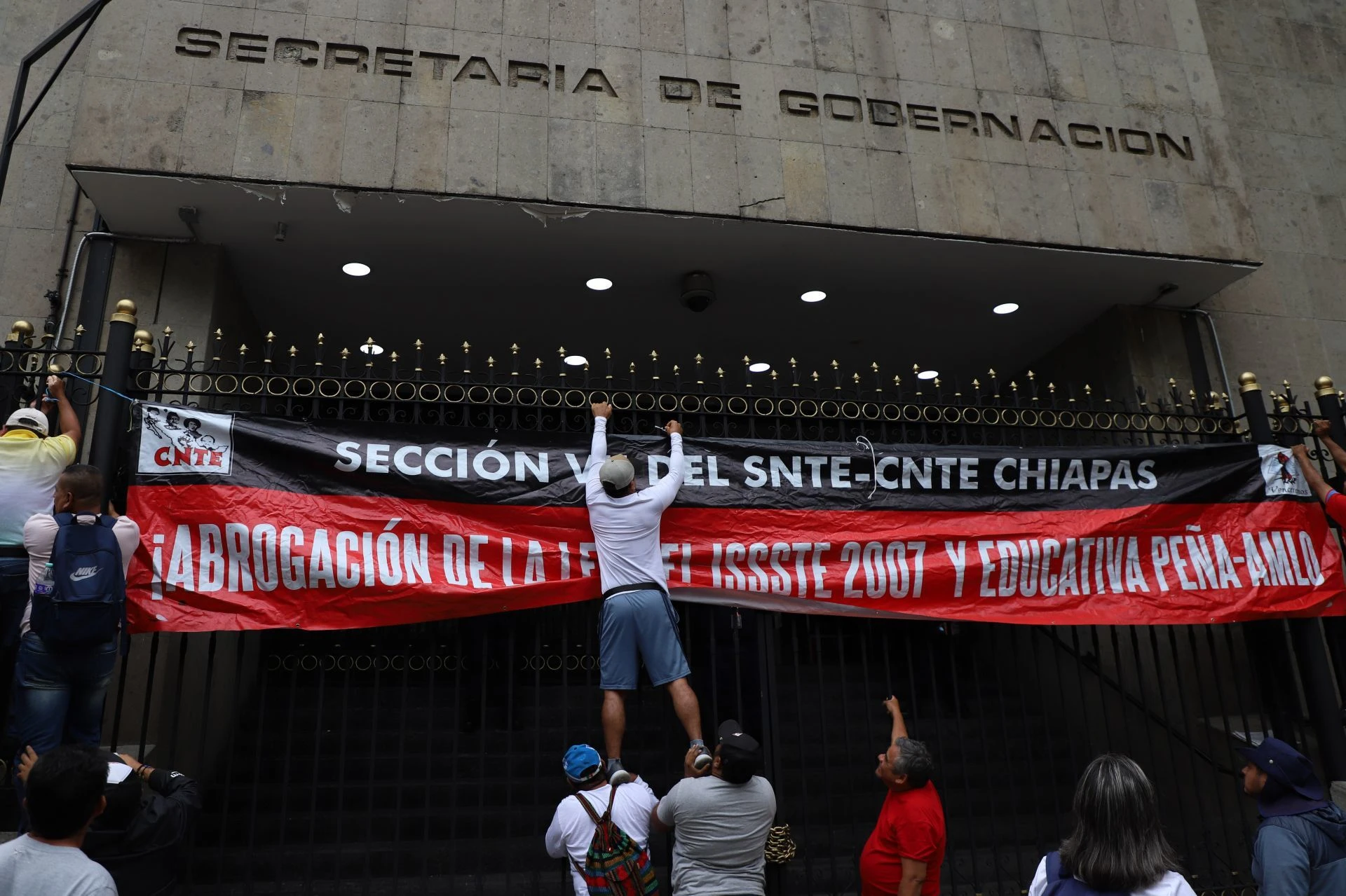 Gobierno federal advierte que no habrá nuevas propuestas a la CNTE; reitera oferta de reducción gradual en edad de jubilación