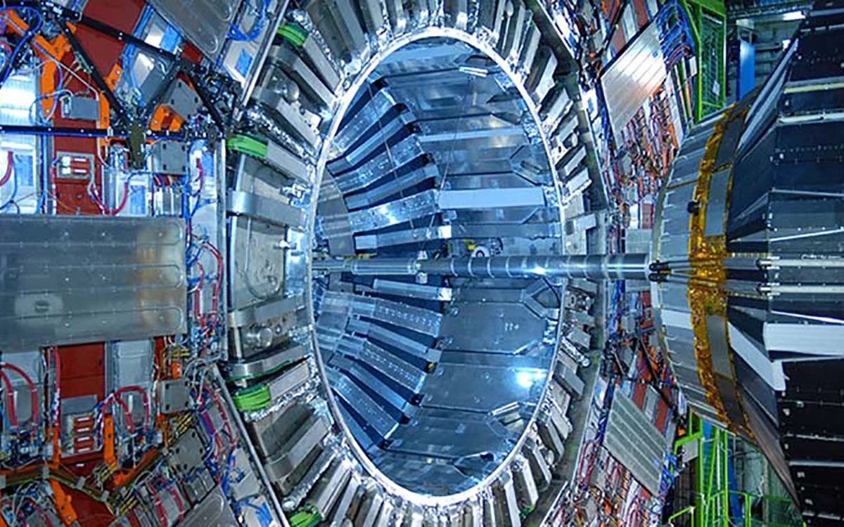 El CERN registra transmutación del plomo en oro en su gran colisionador de partículas