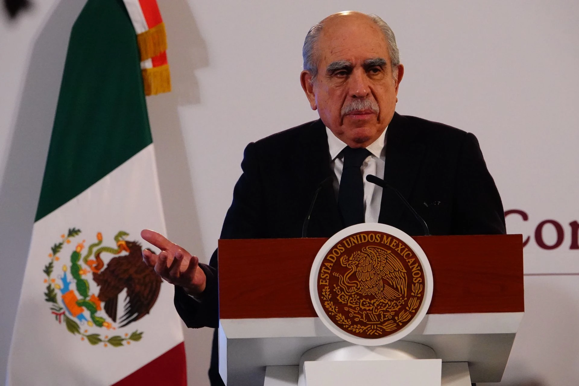 Presentan Comisión Presidencial para la Reforma Electoral y ofrecen consulta ciudadana