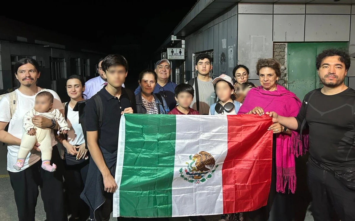 Evacúan a mexicanos de Irán; ‘puertas abiertas’ para abandonar Israel: SRE
