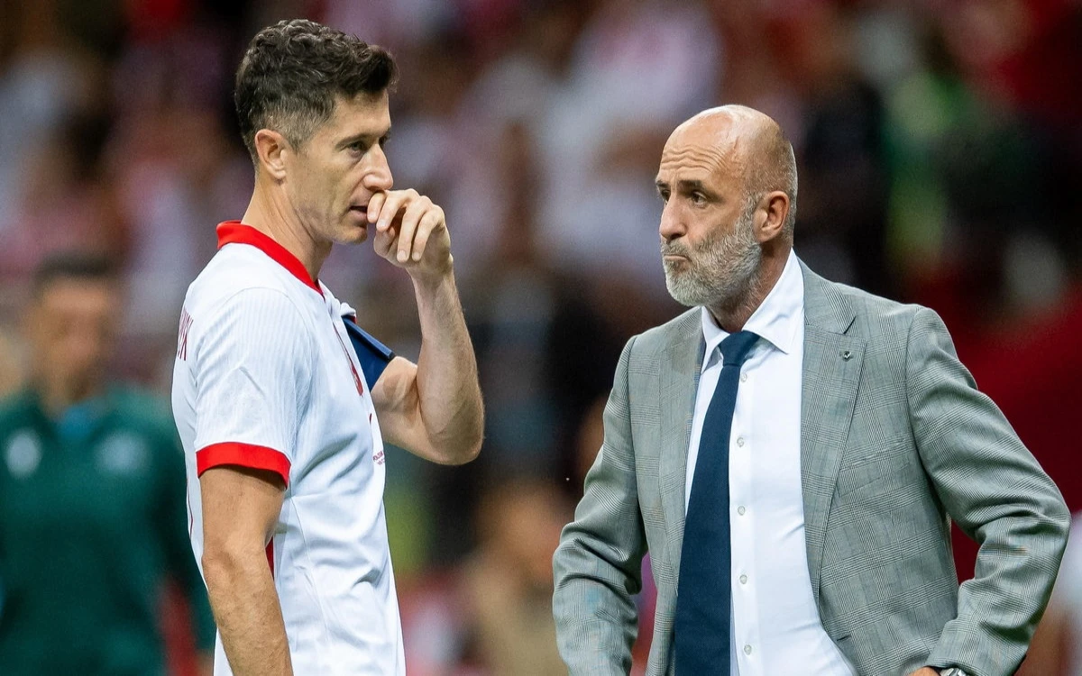 Renuncia seleccionador polaco tras encontronazo con Lewandowski