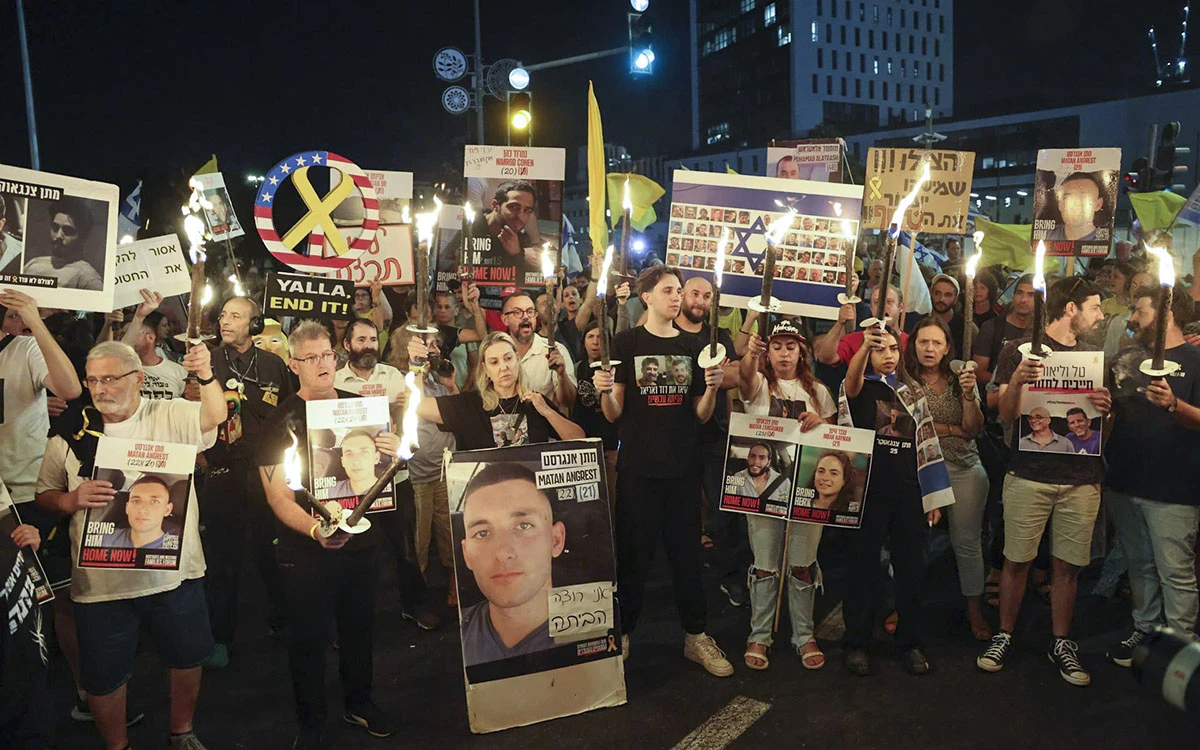 Familias de rehenes llaman a una huelga general en Israel contra plan de Netanyahu de tomar Gaza