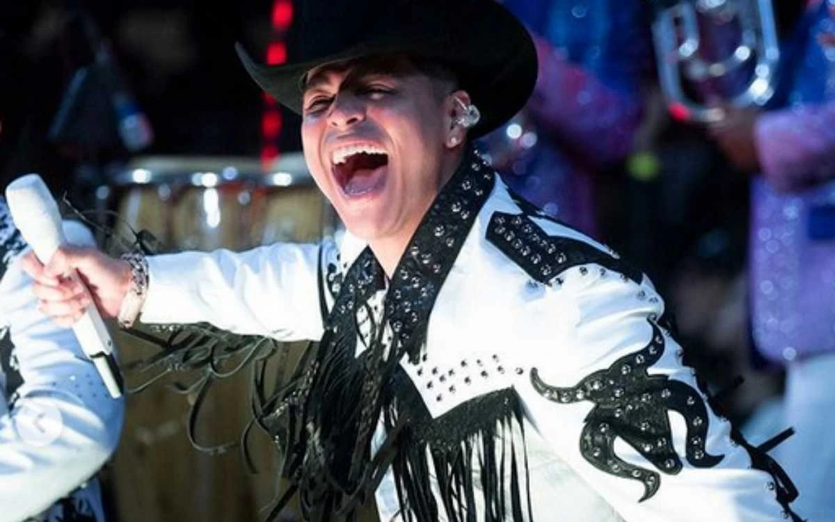 Grupo Firme cancela concierto en Estados Unidos por problemas con sus visas