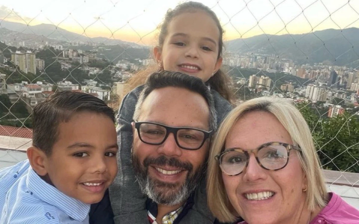 Hija de González Urrutia exige la liberación de su esposo tras cumplir 100 días detenido