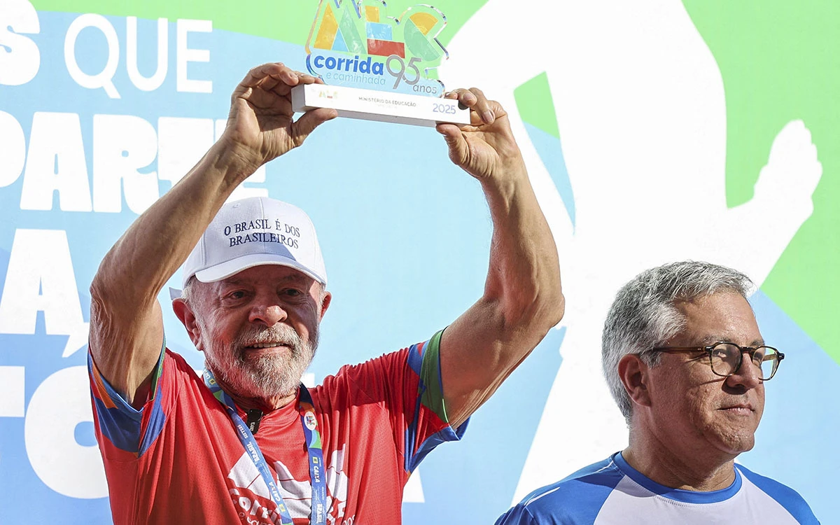 Lula convierte caminata en acto por la soberanía de Brasil en medio de disputa con Trump