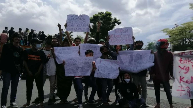 Didemo Warga Madura, Wali Kota Eri Janji Teruskan Tuntutan ke Pemprov