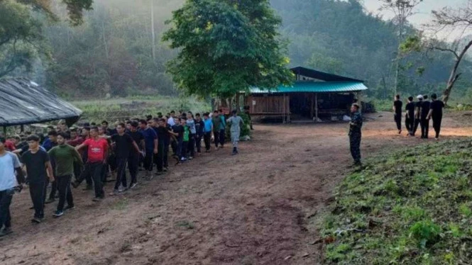 Tentara Myanmar Bentrok dengan Milisi Anti-junta di Mandalay