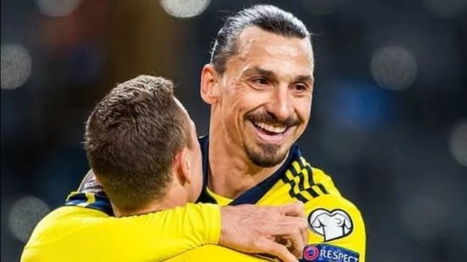 Absen Bela Timnas Swedia, Begini Gaya Santai Zlatan Ibrahimovic