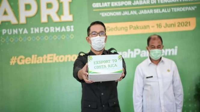 Ridwan Kamil Ekspor 23 Ton Parutan Kelapa ke Kosta Rika