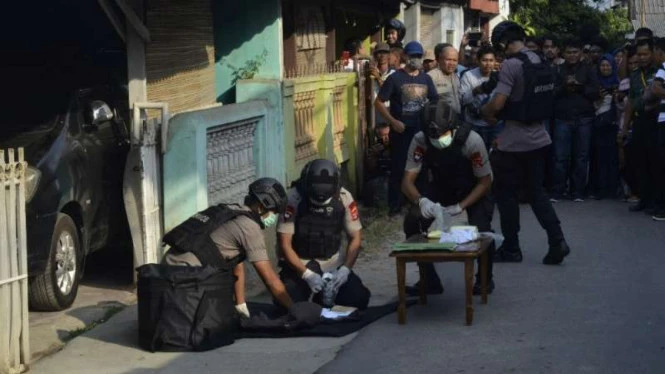 Densus 88 Amankan Terduga Teroris Berperan Membuat Bom di Bogor
