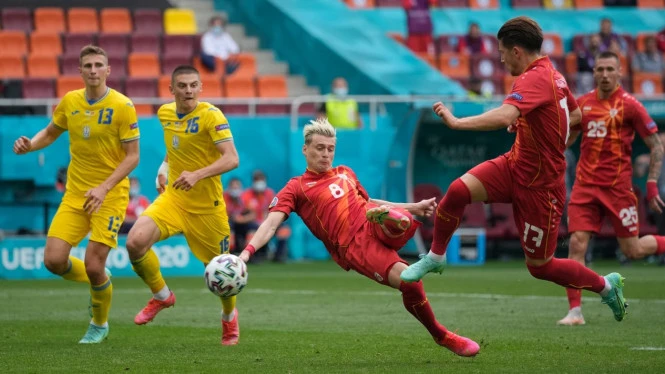Yarmolenko Gemilang, Ukraina Kirim Makedonia Utara ke Ujung Tanduk
