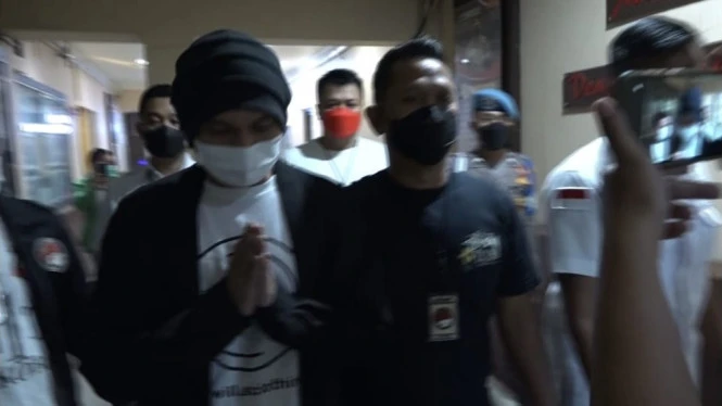 Anji Mengaku Simpan Narkoba di Bandung