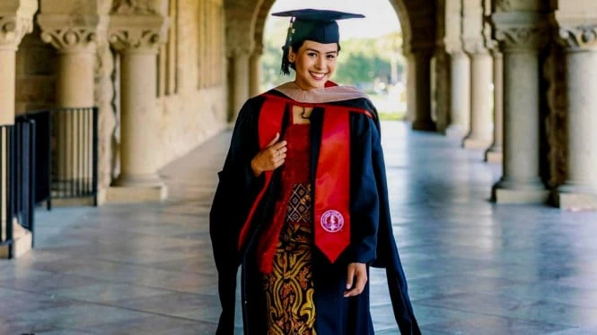 Lulus S2 dengan 2 Gelar, Maudy Ayunda Dinyinyirin Warganet